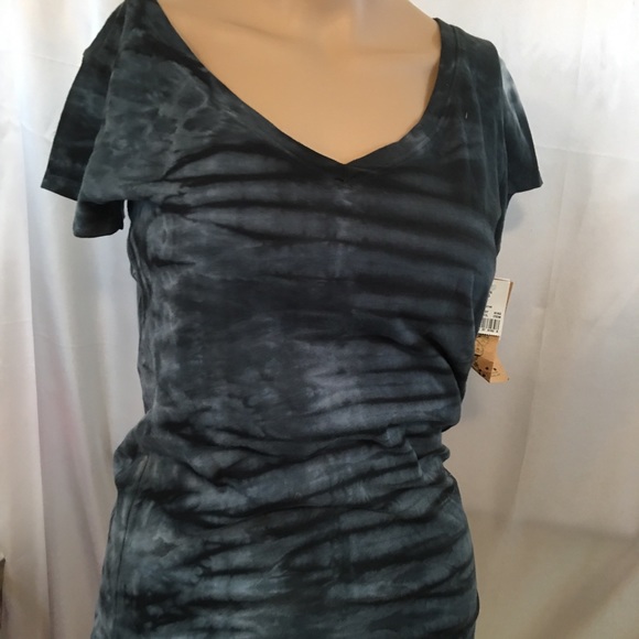 New T tie dyed🙄 - Picture 6 of 8